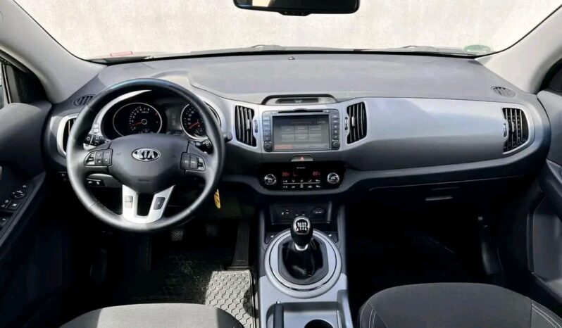 
								Kia Sportage full									