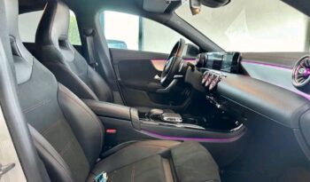 
										Mercedes-Benz CLA 180 full									