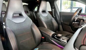 
										Mercedes-Benz CLA 180 full									