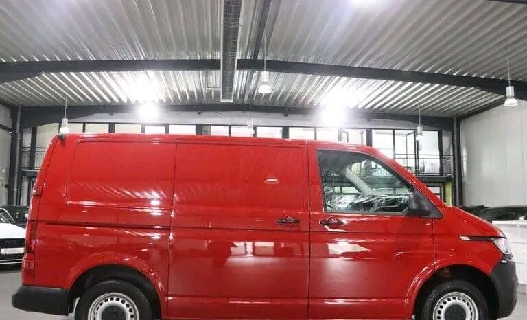 
								Volkswagen T6 Transporter T6 2.0 TDI full									