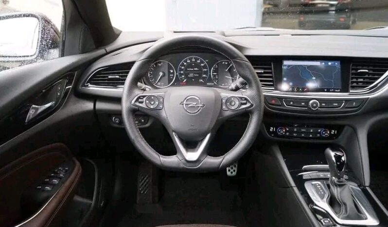 
								Opel Insignia full									