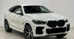 BMW X6 M50i