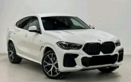 BMW X6 M50i