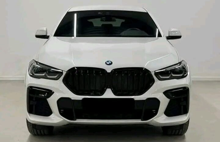 
								BMW X6 M50i full									