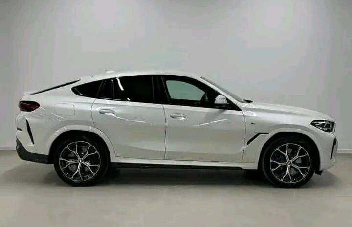 
								BMW X6 M50i full									