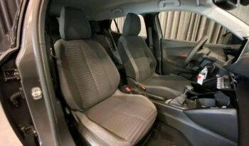 
										Peugeot 2008 PureTech full									