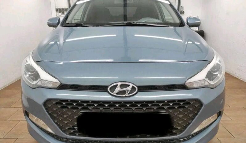 
								Hyundai i20 1.4 full									