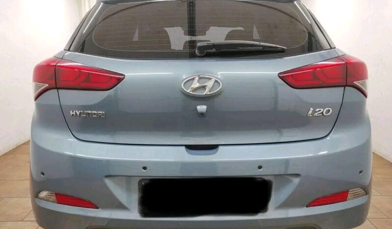 
								Hyundai i20 1.4 full									