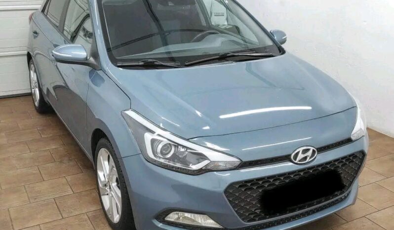 
								Hyundai i20 1.4 full									