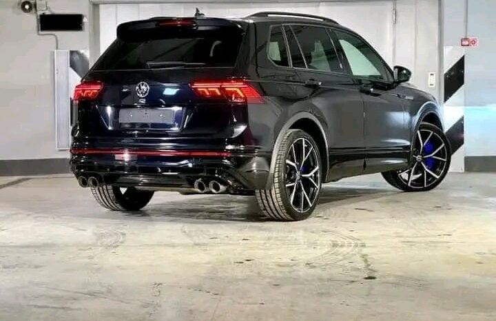 
								Volkswagen Tiguan R full									