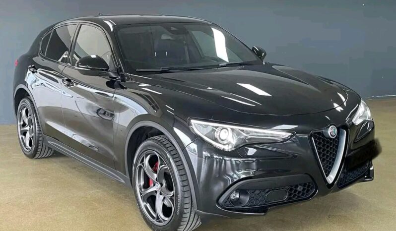 
								Alfa Romeo Stelvio full									