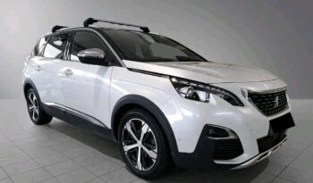 
										Peugeot 5008 full									