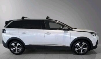 
										Peugeot 5008 full									