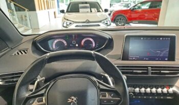 
										Peugeot 5008 full									