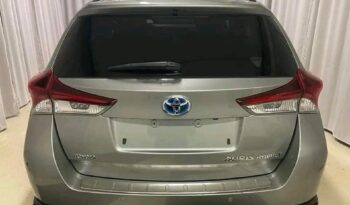 
										Toyota Auris full									