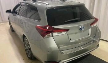 
										Toyota Auris full									