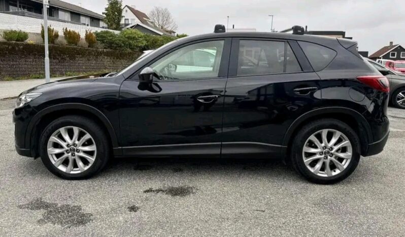 
								Mazda CX-5 full									