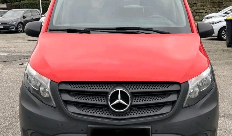 
								Mercedes-Benz Vito full									