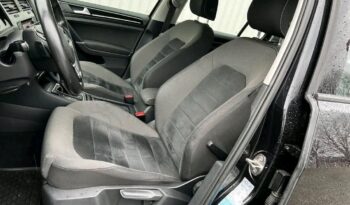 
										Volkswagen Golf full									