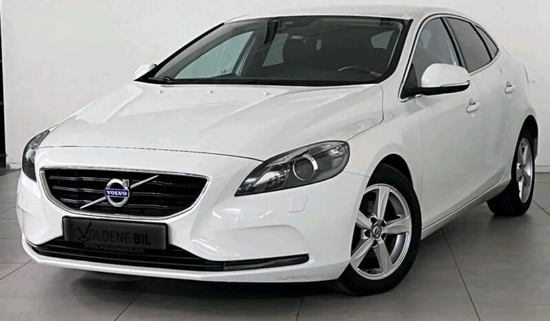 
								Volvo V40 full									