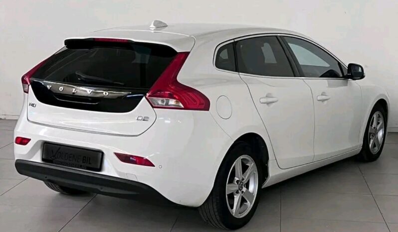 
								Volvo V40 full									