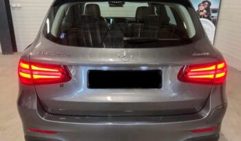 
										Mercedes-Benz GLC full									