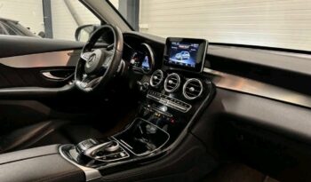 
										Mercedes-Benz GLC full									