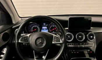 
										Mercedes-Benz GLC full									