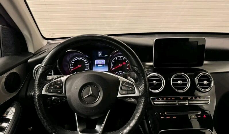 
								Mercedes-Benz GLC full									