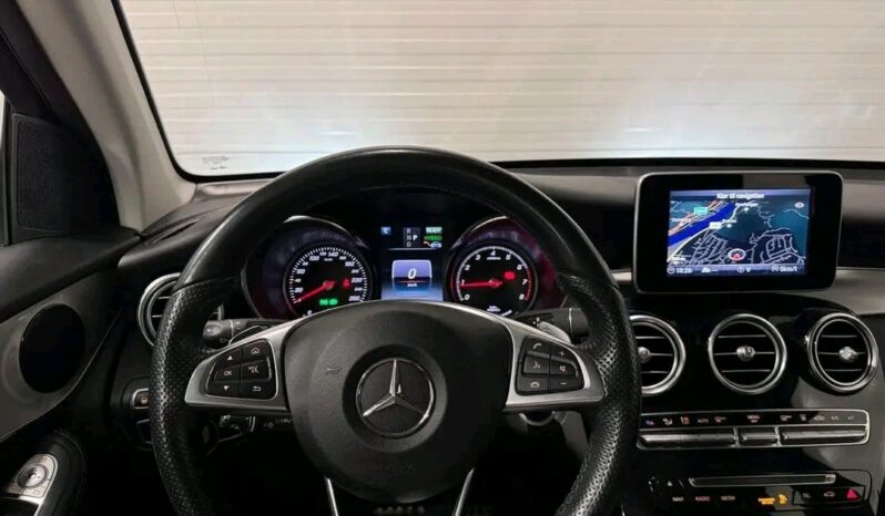 
								Mercedes-Benz GLC full									