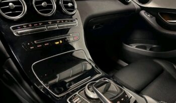 
										Mercedes-Benz GLC full									