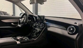 
										Mercedes-Benz GLC full									