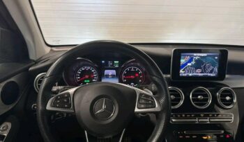 
										Mercedes-Benz GLC full									