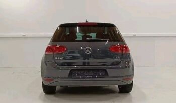 
										Volkswagen Golf full									