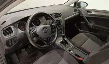 
										Volkswagen Golf full									