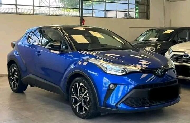 
								Toyota C-HR 2.0 Hybrid full									