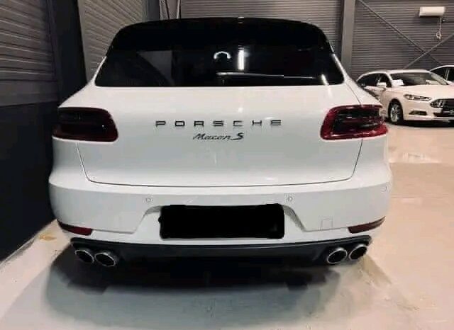 
								Porsche Macan S 3.0 full									