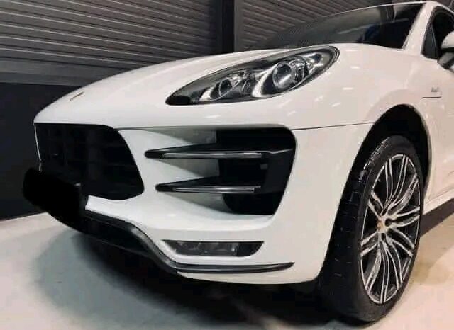 
								Porsche Macan S 3.0 full									