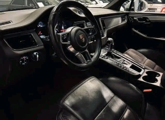 
								Porsche Macan S 3.0 full									