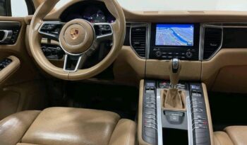 
										Porsche Macan full									