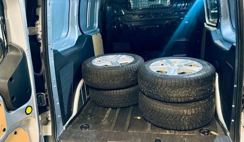 
								Ford Transit Connect full									