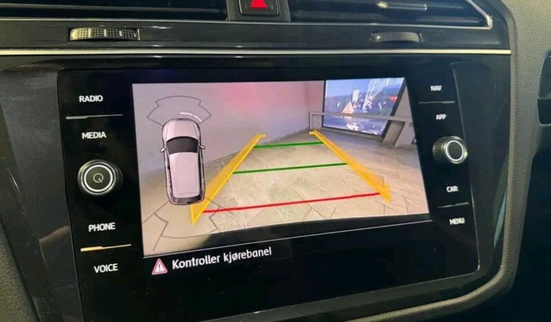 
								Volkswagen Tiguan full									